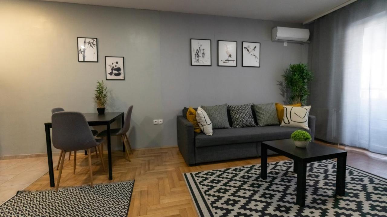 Central Fenix Apartment - Free Private Parking-Fast Wi-Fi Нови-Сад Экстерьер фото
