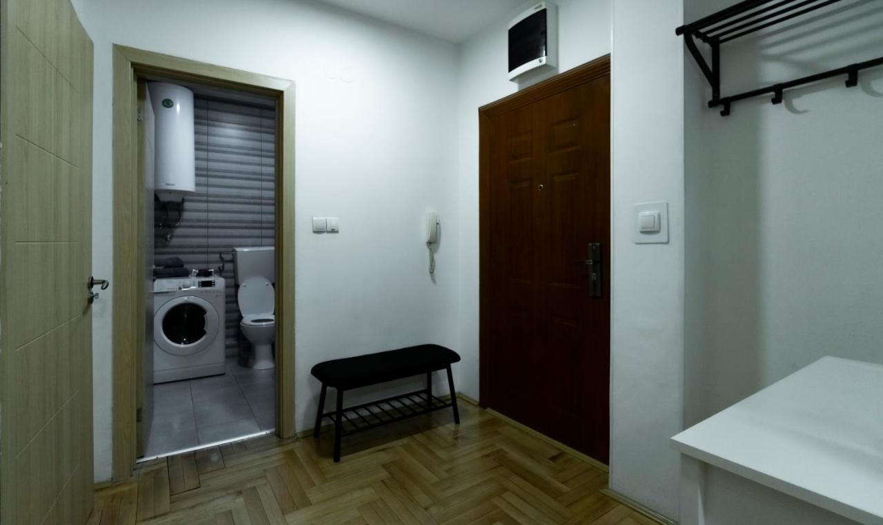 Central Fenix Apartment - Free Private Parking-Fast Wi-Fi Нови-Сад Экстерьер фото